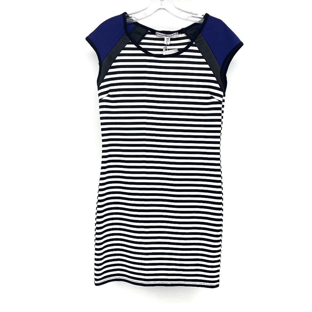 Color Block Stripe Dress - Picture 5 of 8
